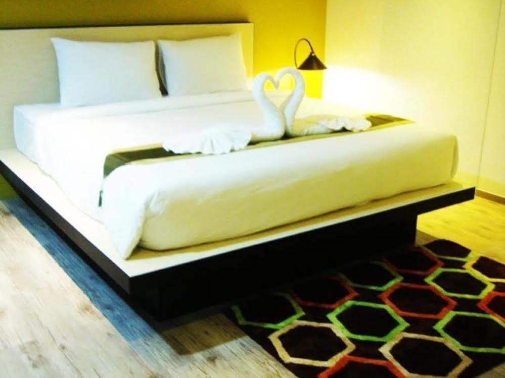 Thongmanee Hotel Hatjaj Kültér fotó