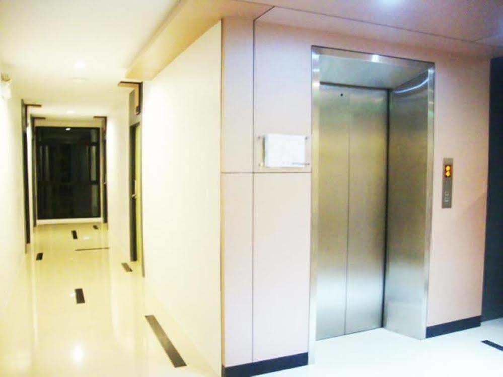 Thongmanee Hotel Hatjaj Kültér fotó
